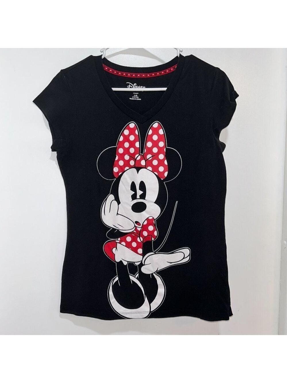 Ladies Disney Minnie graphic tee shirt Size L (11-13)